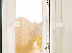 窗口期北京国安刷新队史纪录：法甲节点到来，媒体盛赞，更衣室氛围转暖的简单介绍