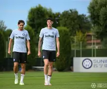 芝加哥公牛发布备战花絮；赛前队长鼓劲；社区盾任务艰巨；更衣室氛围转暖(芝加哥公牛队出场音乐)