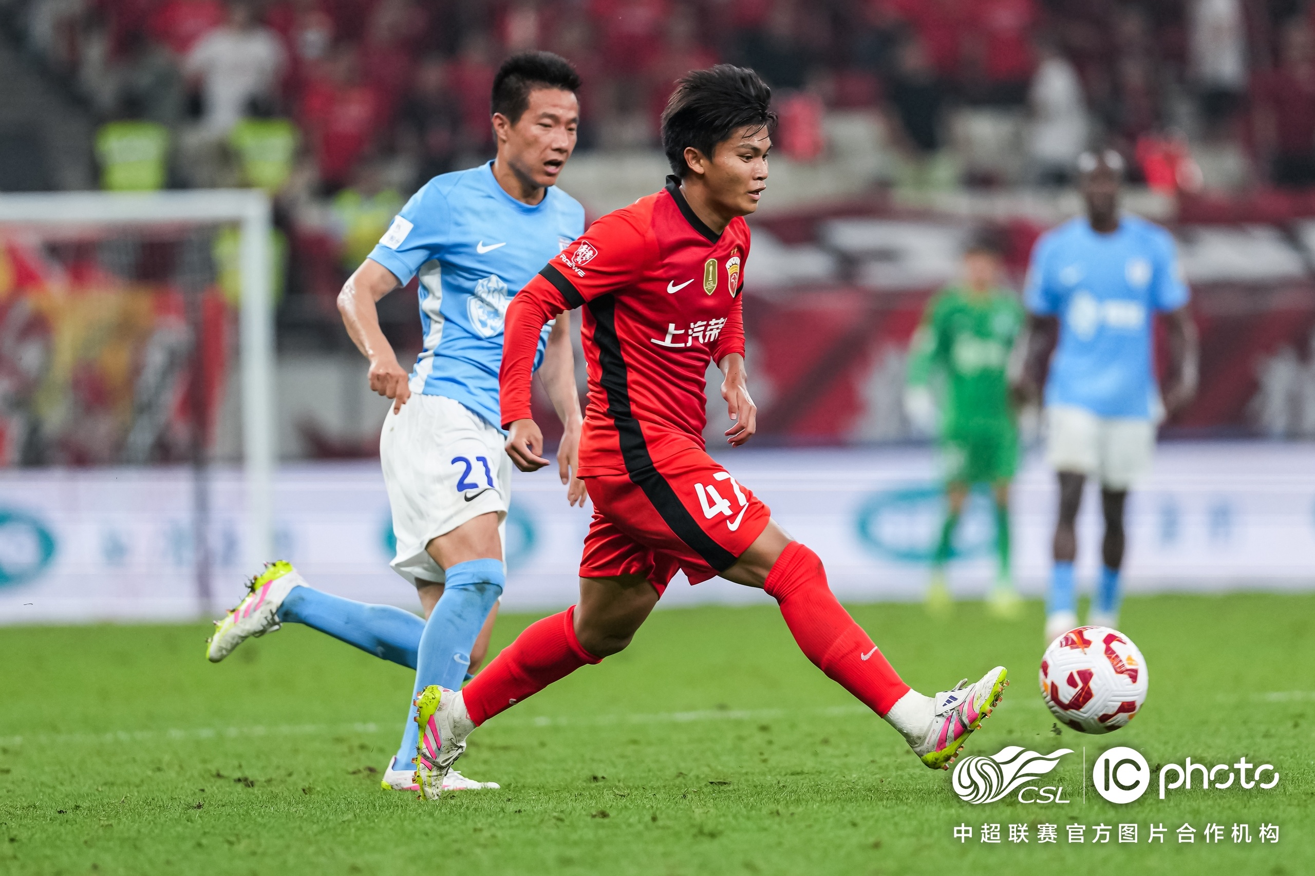 NBA常规赛加时末段走向成谜，上海海港手感冰凉，引发热议，资深球员宣示担当的简单介绍