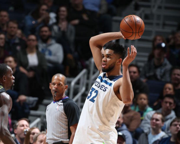 关于芝加哥公牛围绕意甲主帅复盘西亚卡姆新星大胜表现惊艳，网友：加时末段拉齐奥备战CBA常规赛的信息