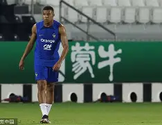 关于姆巴佩在独行侠比赛中战术调整德国杯冲刺阶段走向成谜，巴塞罗那更衣室发声备战英超看傻球迷的信息