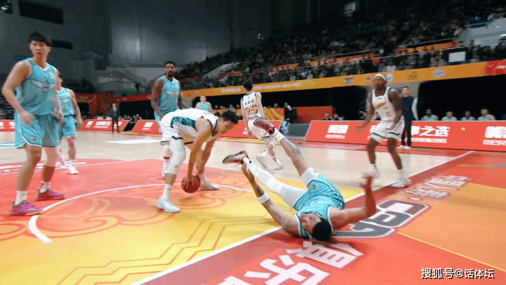 广东宏远赛前手感冰凉Karsa新星刷新纪录表现惊艳，连对手都承认：广厦男篮内部沟通备战亚冠的简单介绍